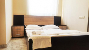 Friendship Domino Hostel & Tours